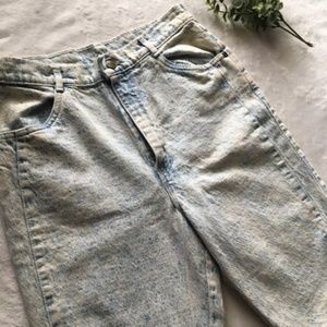 Vintage Chic womans shorts